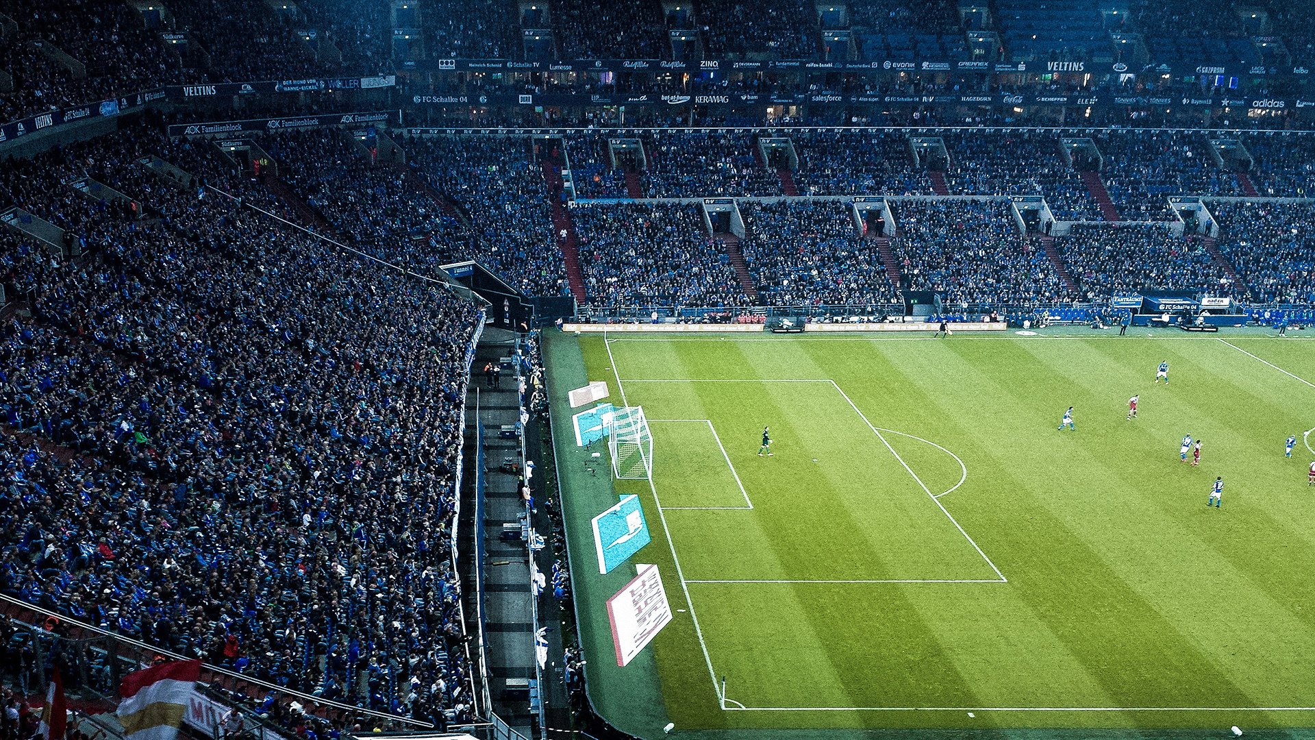 中前场三角结构形成技术碾压，前场中场后场